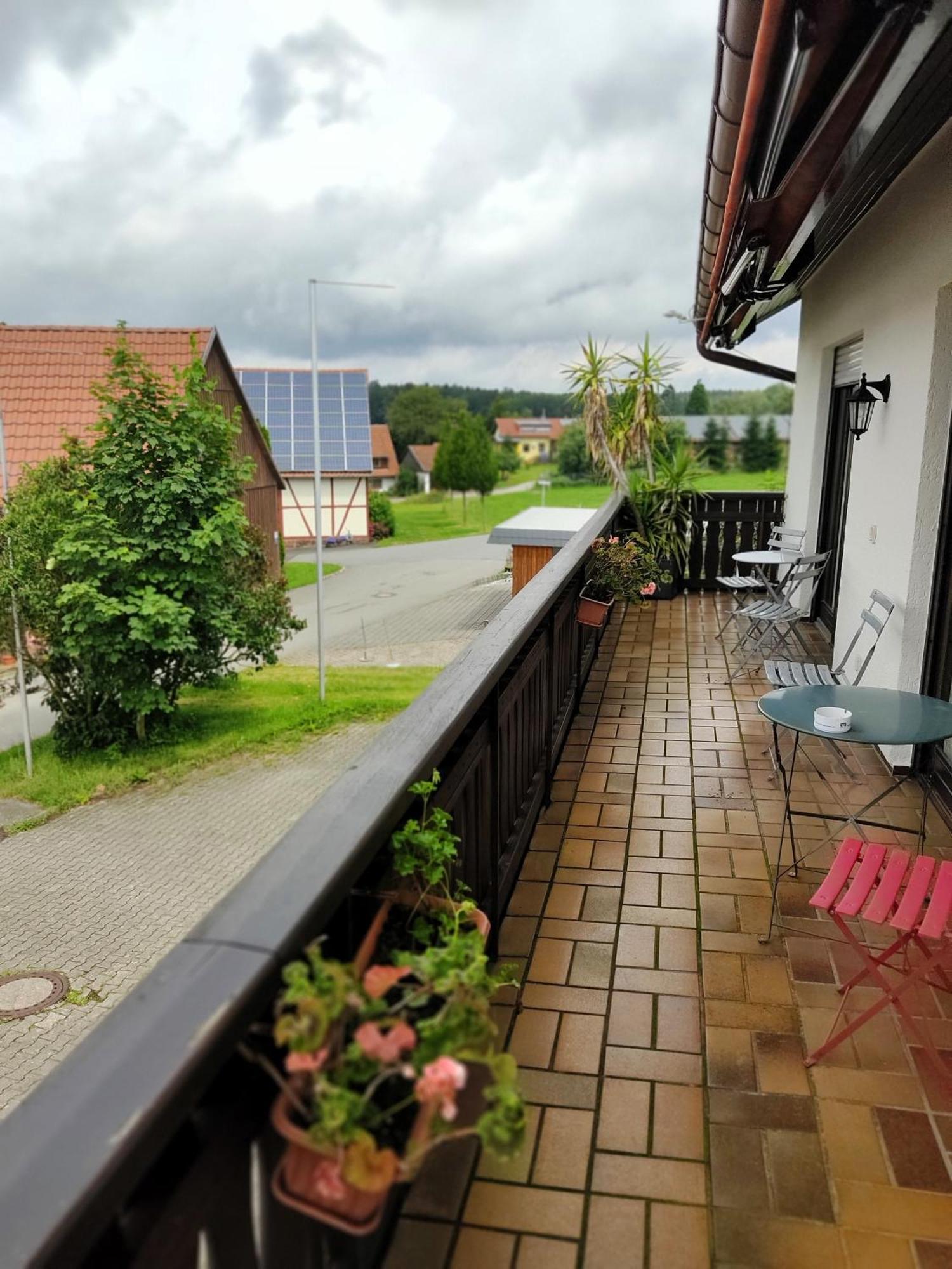 Gruenvogels Landgasthof Zum Gruenen Baum Oberzent Extérieur photo